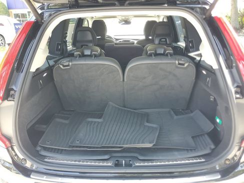 Certified 2024 Volvo XC90 B5 Plus w/ Protection Package Premier AWD/4WD image 8