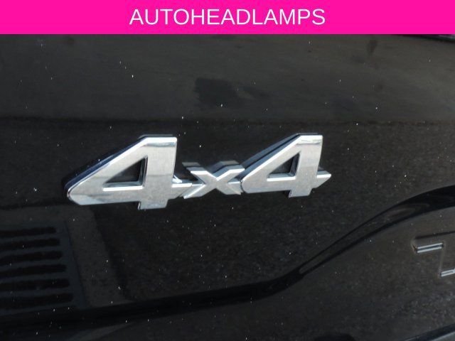 Used 2023 Toyota Tacoma SR5 AWD/4WD image 13