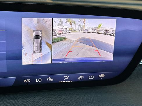 Certified 2025 Buick Enclave Preferred FWD image 22