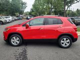 Used 2020 Chevrolet Trax LT w/ Sun & Sound Package image 4