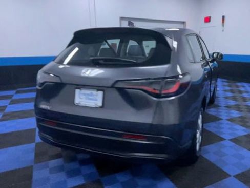 Certified 2024 Honda HR-V LX image 8