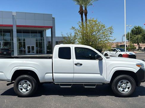 Used 2022 Toyota Tacoma SR RWD image 10