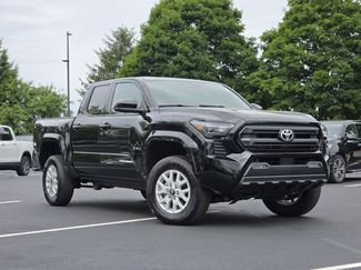 Used 2025 Toyota Tacoma SR5 AWD/4WD video 2