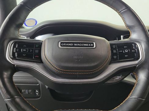 Used 2022 Jeep Grand Wagoneer Series III w/ Rear Seat Video Group 1 AWD/4WD image 15