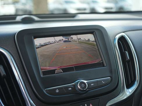 Used 2023 Chevrolet Equinox LT FWD image 23