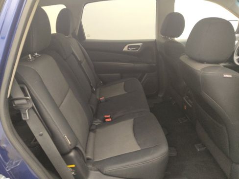 Used 2018 Nissan Pathfinder SV FWD image 19