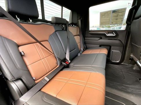 Certified 2025 Chevrolet Silverado 3500 High Country w/ High Country Premium Package image 27