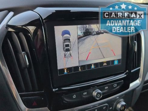 Used 2023 Chevrolet Traverse RS image 24