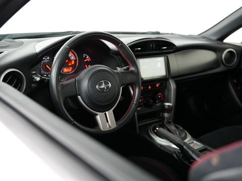 Used 2013 Scion FR-S RWD image 6