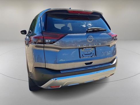 Used 2023 Nissan Rogue Platinum w/ Platinum Premium Package image 8