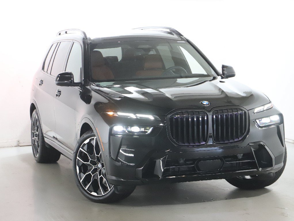 Used 2026 BMW X7 xDrive40i AWD/4WD image 2