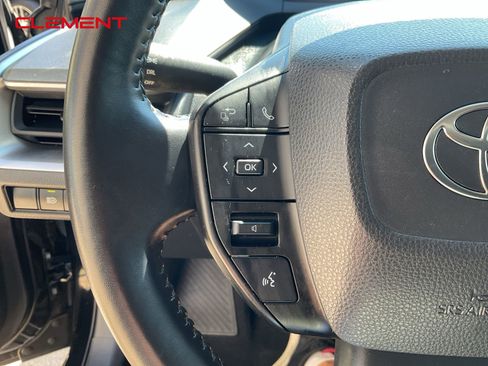 Used 2024 Toyota Prius LE image 9