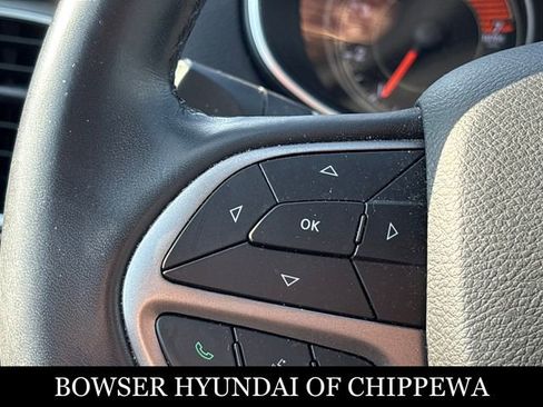 Used 2019 Jeep Cherokee Limited image 21