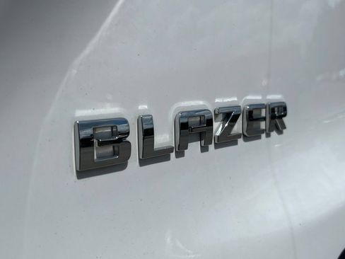 Used 2023 Chevrolet Blazer LT FWD image 7