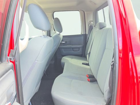 Used 2018 RAM 1500 Classic SLT AWD/4WD image 19