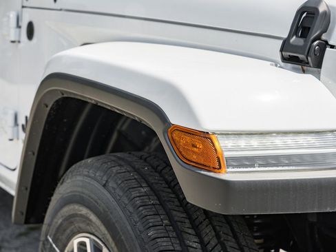 New 2025 Jeep Wrangler Sahara w/ Technology Group image 14