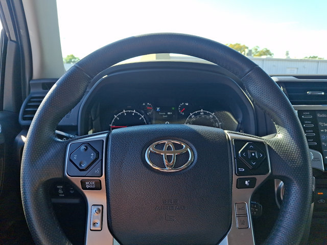 Used 2024 Toyota 4Runner SR5 AWD/4WD image 18