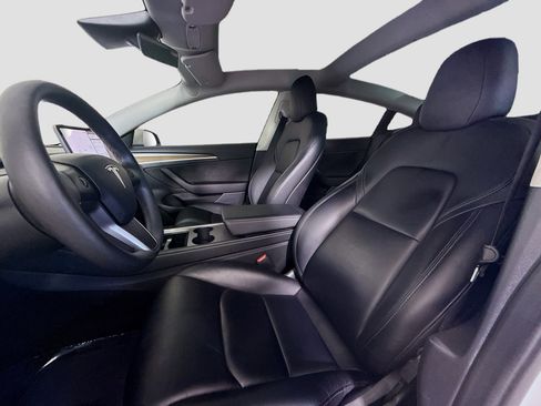 Used 2021 Tesla Model 3 Standard Range Plus image 22