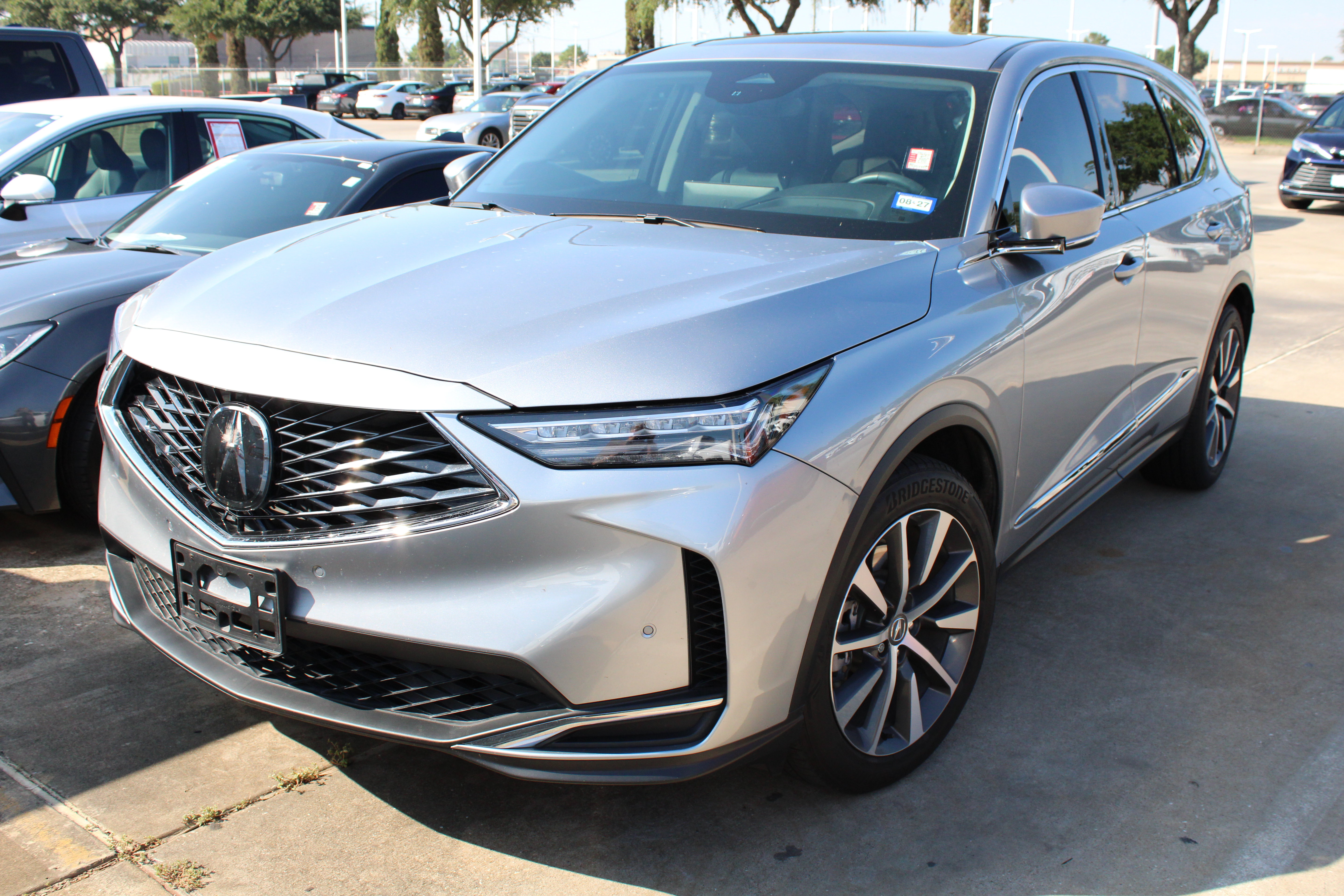 Used 2025 Acura MDX w/ Technology Package AWD/4WD image 3