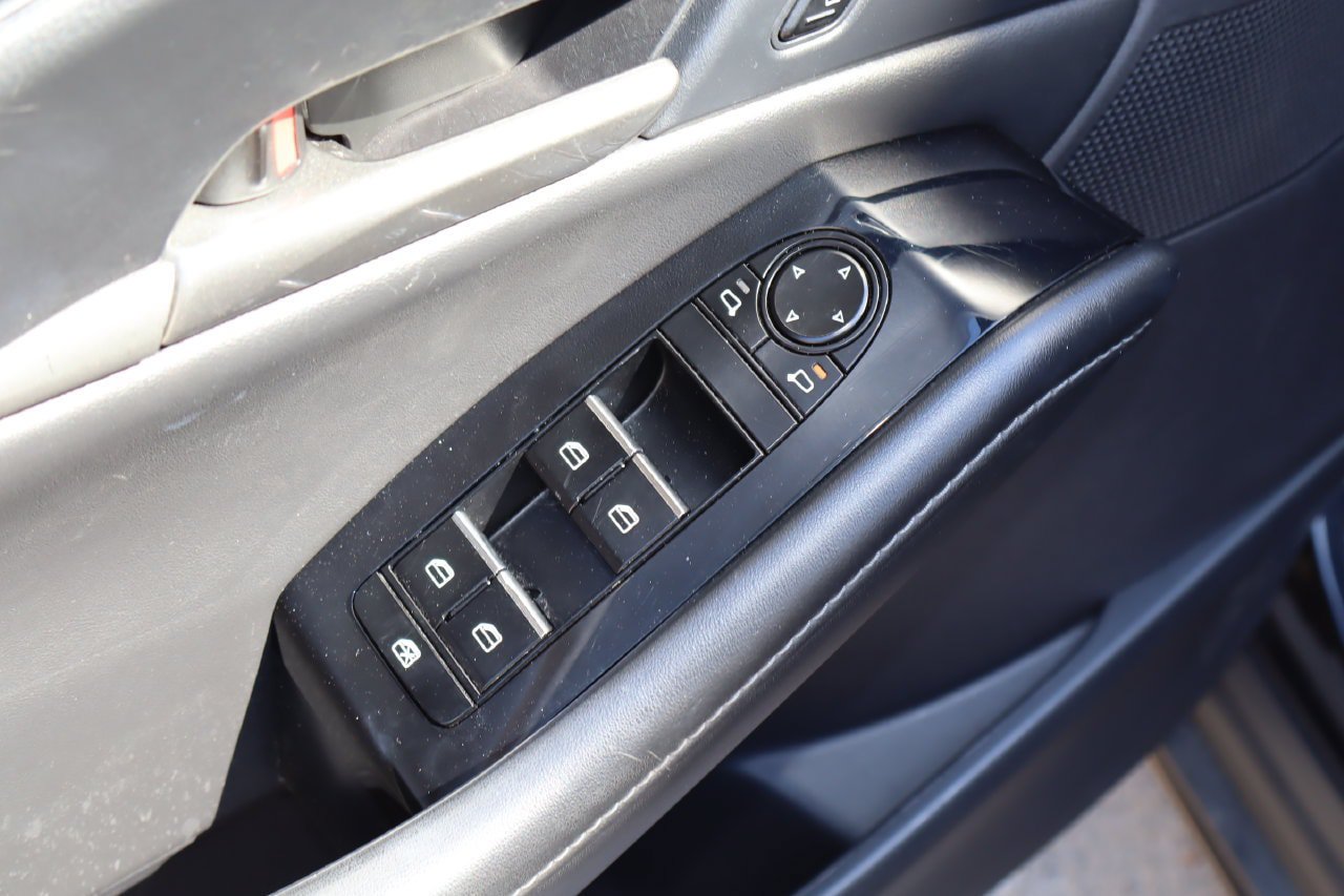 Used 2024 MAZDA CX-30 AWD 2.5 S w/ Select Sport Pkg image 19