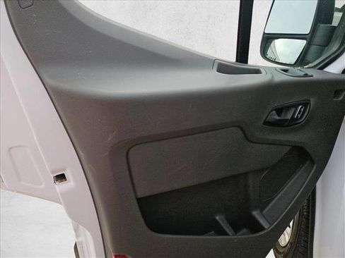 Used 2024 Ford Transit 350 XLT image 13