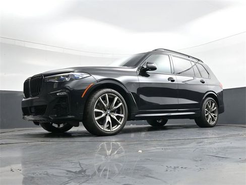 Used 2021 BMW X7 M50i image 30