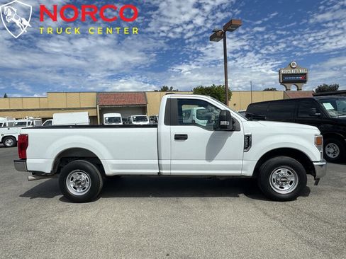 Used 2022 Ford F250 XL w/ Power Equipment Group image 1