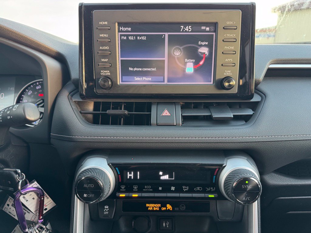 Used 2019 Toyota RAV4 LE w/ Carpet Mat Package AWD/4WD image 2