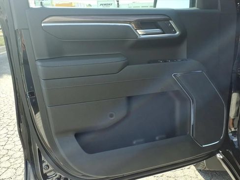 New 2026 Chevrolet Silverado 1500 LT w/ Safety Package RWD image 14