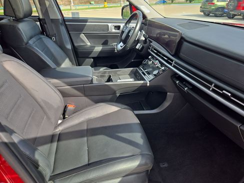 Used 2025 Hyundai Santa Fe Limited image 33