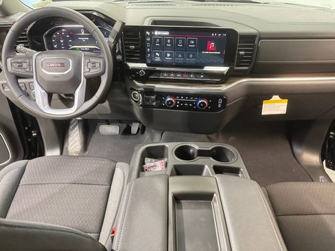 New 2026 GMC Sierra 1500 Elevation image 10