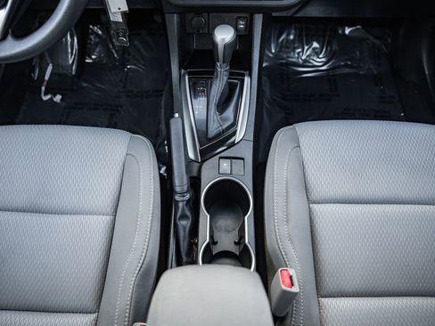 Used 2015 Toyota Corolla LE image 22