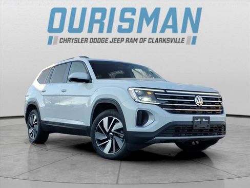 Used 2024 Volkswagen Atlas SE image 1