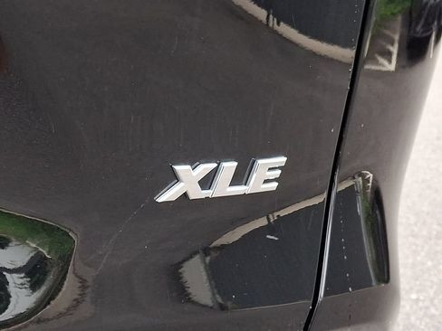 Certified 2025 Toyota RAV4 XLE FWD image 31