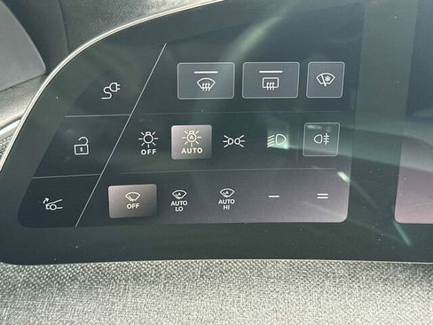 Used 2024 Lucid Air Pure image 30