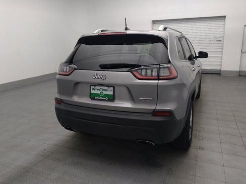 Used 2019 Jeep Cherokee Latitude Plus FWD image 7