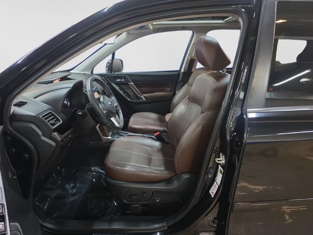 Used 2017 Subaru Forester 2.5i Touring AWD/4WD image 11