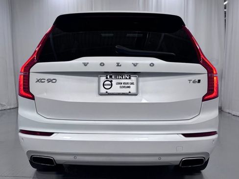 Used 2021 Volvo XC90 T6 Momentum w/ Climate Package AWD/4WD image 7
