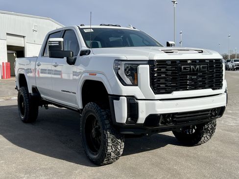 New 2026 GMC Sierra 3500 Denali w/ Denali Reserve Package image 1