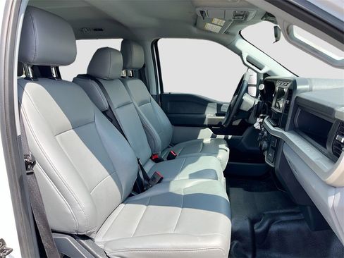 Used 2023 Ford F250 XL w/ XL Chrome Package image 25