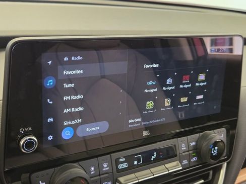 Used 2025 Toyota Grand Highlander AWD image 21