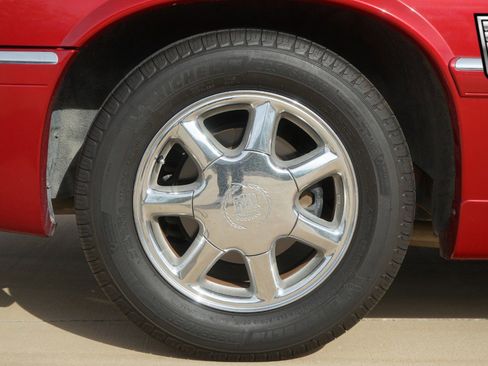 Used 2001 Cadillac Eldorado ESC w/ Comfort/Convenience Pkg image 8