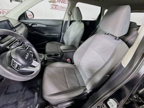 Used 2023 Kia Seltos LX AWD/4WD image 25