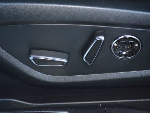 Used 2019 Lincoln MKC Select w/ Select Plus Package image 13