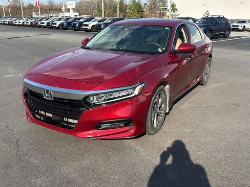 Used 2018 Honda Accord EX image 9