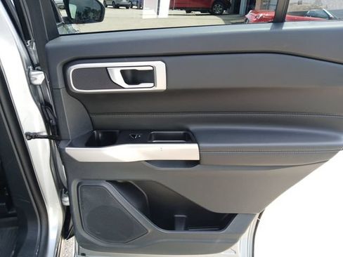 Certified 2023 Ford Explorer XLT w/ Equipment Group 202A AWD/4WD image 42