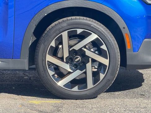 Certified 2025 MINI Cooper Countryman S w/ Comfort Package Max image 3