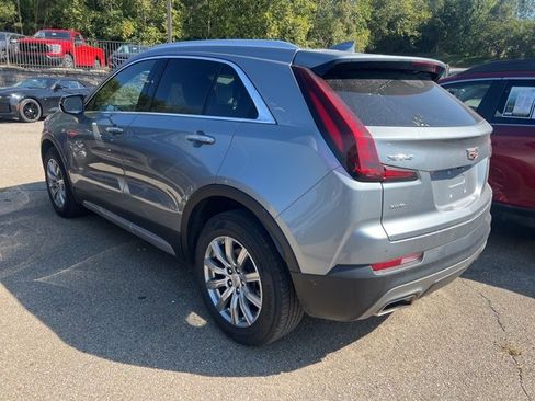 Used 2023 Cadillac XT4 Premium Luxury image 4