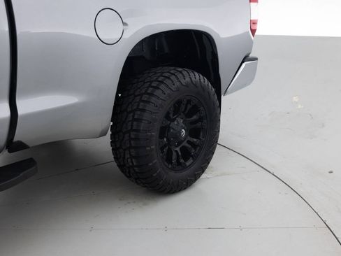 Used 2015 Toyota Tundra SR5 w/ SR5 Upgrade Package RWD image 22
