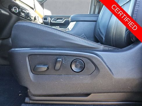 Used 2023 Chevrolet Silverado 1500 High Country w/ Technology Package image 16